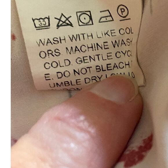 Dazy Size xl by tag but 30 inch waist. Fits a medium. Lined - Picture 7 of 7